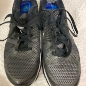 Nike Air Max  Ladies Black and Gray Athletic Shoes